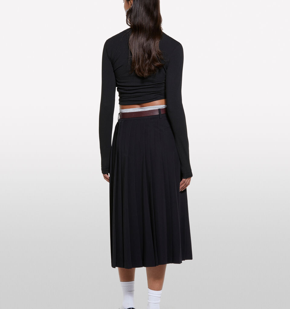 Black slim fit long sleeve t-shirt - women's long sleeve t-shirts - Black | Sisley image number 3